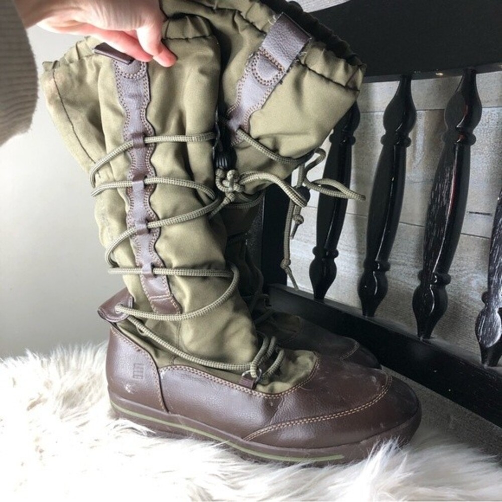 Lands End women 9.5 green quilted tall hiking outdoor fleece lined boots